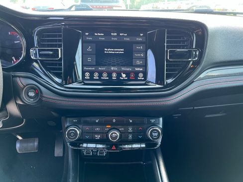 Used 2023 Dodge Durango GT w/ Blacktop Package AWD/4WD image 8