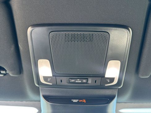 Certified 2025 Honda HR-V Sport image 29
