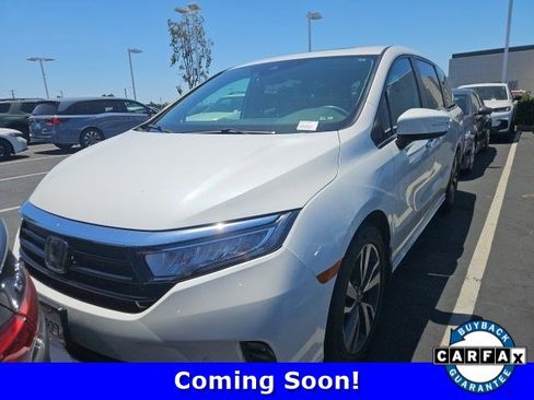 Used 2023 Honda Odyssey Touring image 1
