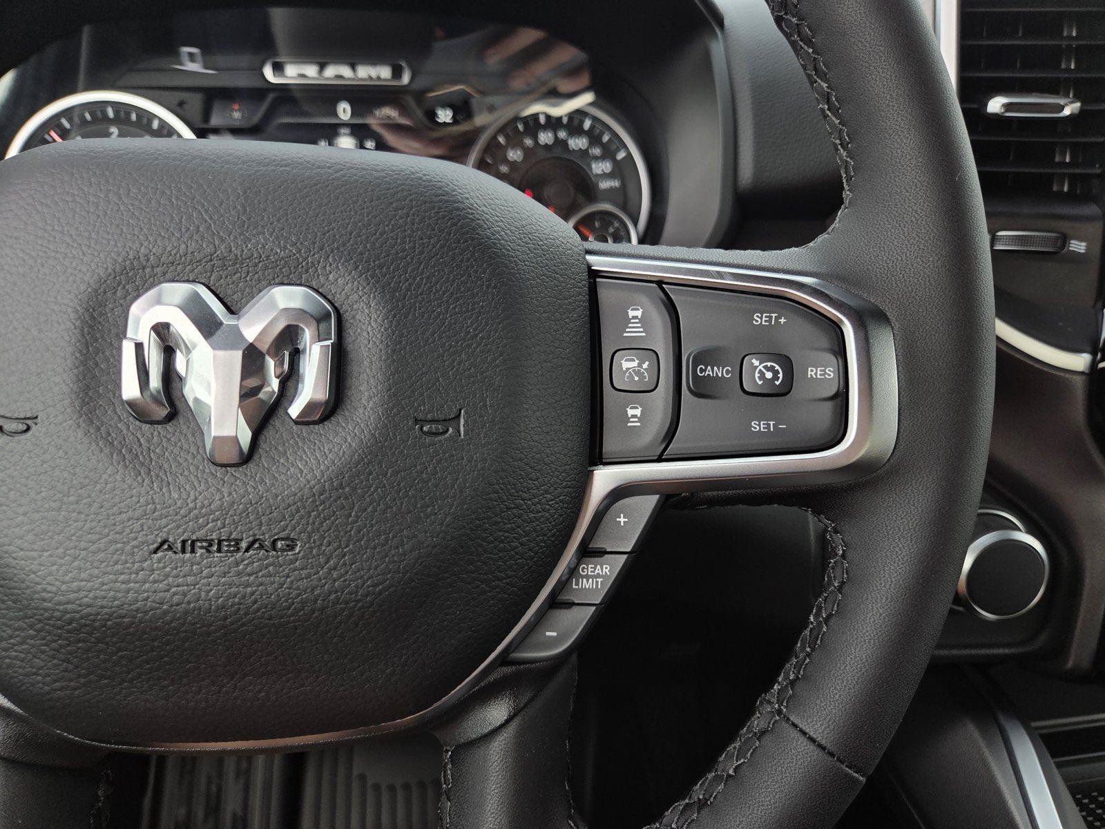 New 2026 RAM 1500 Big Horn AWD/4WD image 28