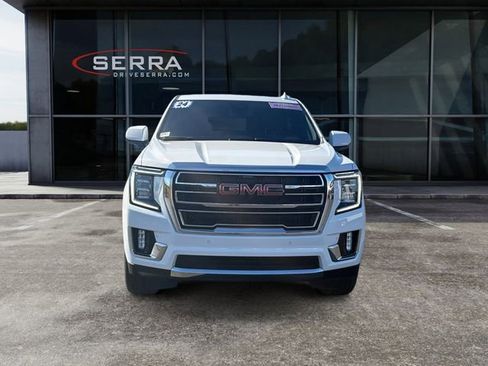 Used 2024 GMC Yukon SLT w/ SLT Luxury Package image 8