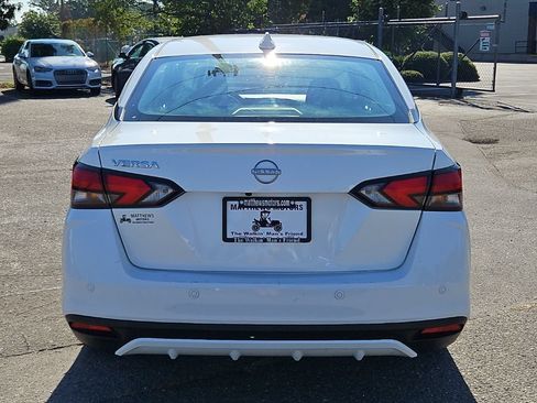 Used 2025 Nissan Versa SV FWD image 6