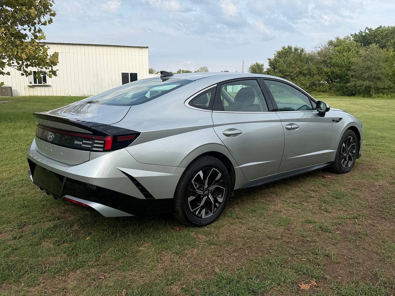 Used 2025 Hyundai Sonata SEL FWD image 5