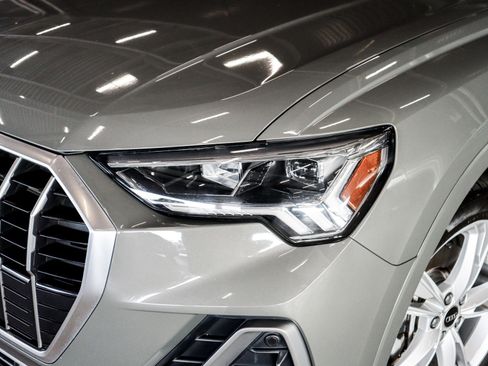 Used 2023 Audi Q3 2.0T Premium w/ Convenience Package image 31