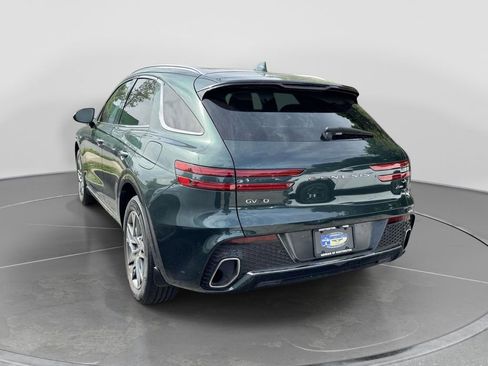 Used 2023 Genesis GV70 2.5T w/ Select Package AWD/4WD image 5