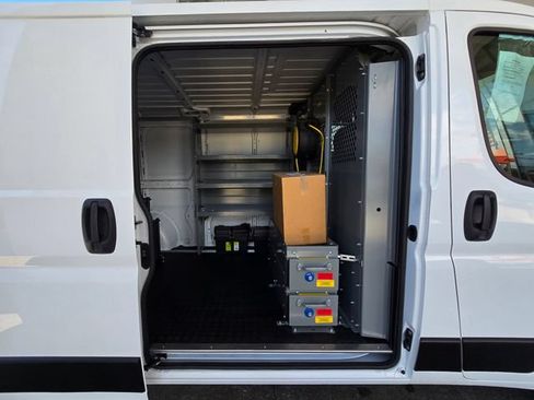 Used 2025 RAM ProMaster 2500 FWD image 20