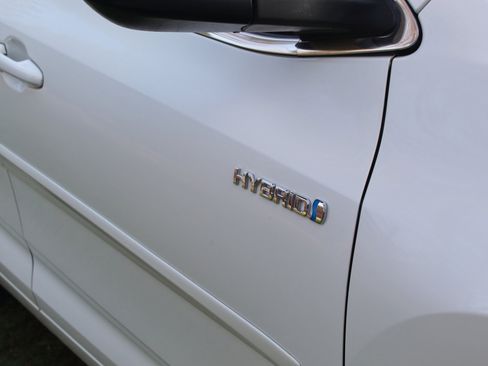 Used 2017 Toyota Highlander XLE image 13