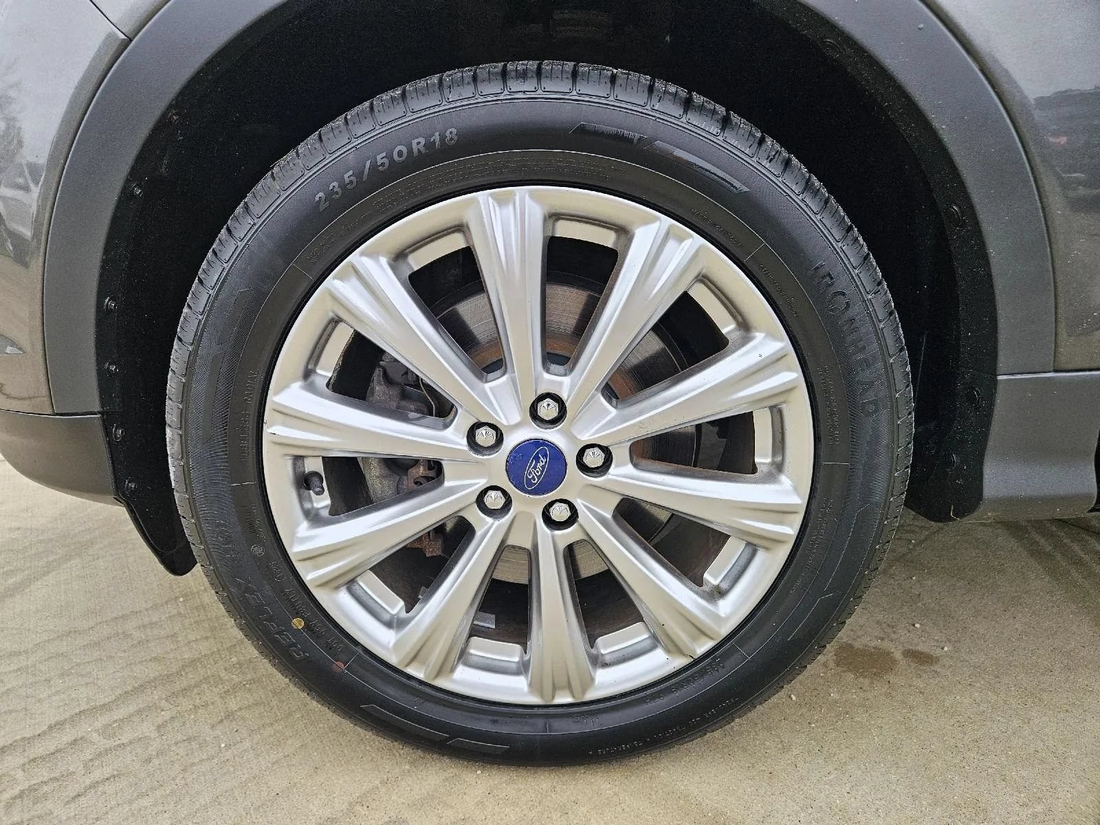 Used 2017 Ford Escape Titanium AWD/4WD image 9