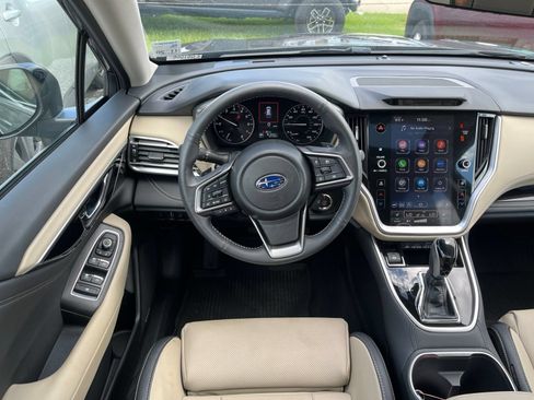 Used 2025 Subaru Outback Limited AWD/4WD image 11