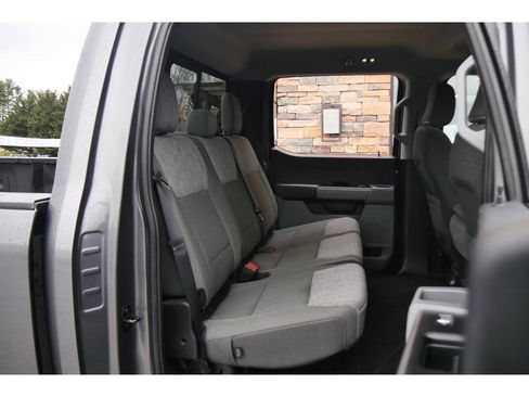 Used 2023 Ford F250 XLT w/ FX4 Off-Road Package image 18