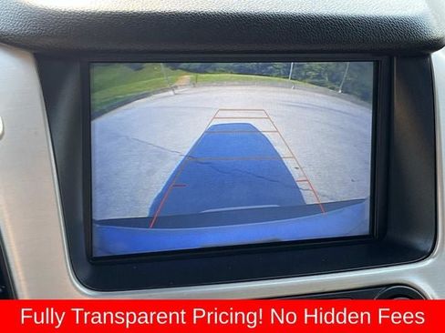 Used 2019 GMC Yukon SLT w/ Open Road Package AWD/4WD image 39