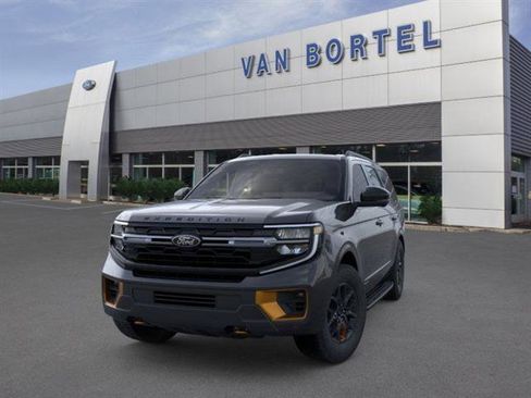 New 2026 Ford Expedition Tremor image 2