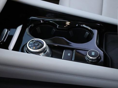 Used 2025 Ford Explorer Platinum w/ LUX Leather Package image 28