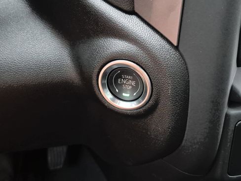 Certified 2025 Chevrolet Silverado 1500 Custom image 23