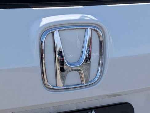 Used 2024 Honda CR-V EX-L image 12