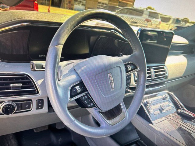 Used 2020 Lincoln Navigator L Reserve w/ Luxury Package AWD/4WD image 6