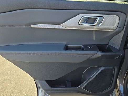 New 2026 Ford Explorer Active image 36