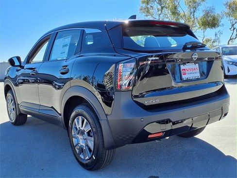 New 2026 Nissan Kicks S image 10