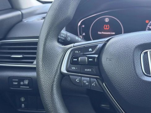 Used 2019 Honda Accord LX image 27