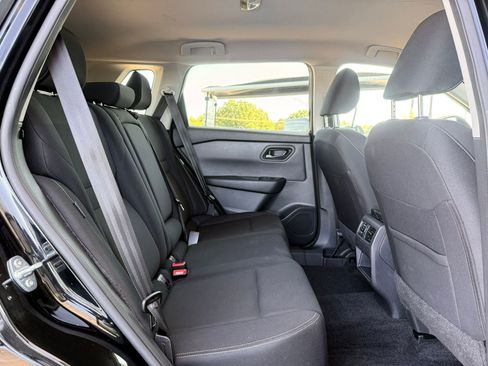 Used 2025 Nissan Rogue S FWD image 20