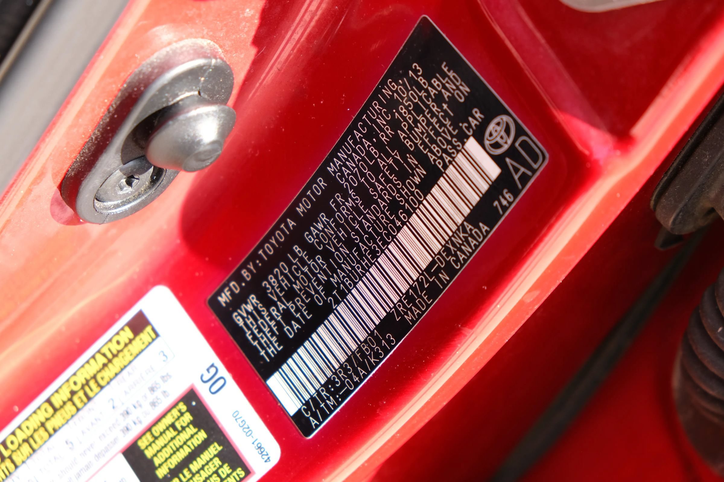 Used 2014 Toyota Corolla LE FWD image 16