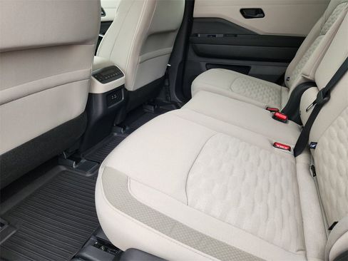 New 2025 Nissan Pathfinder SV w/ Black Appearance Package image 20