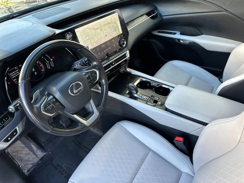 Used 2024 Lexus RX 350 Premium image 10