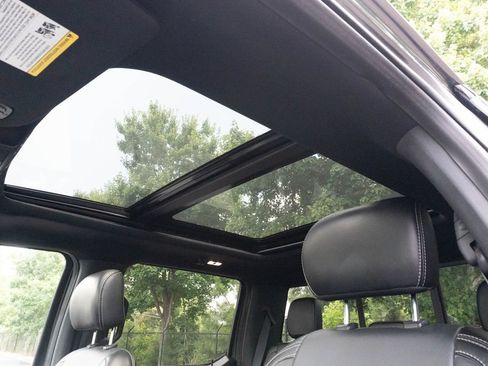 Used 2019 Ford F150 Lariat AWD/4WD image 5