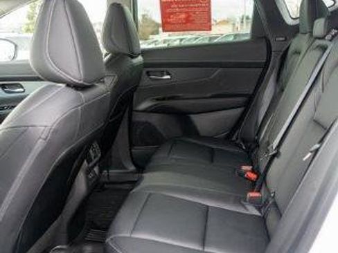 Certified 2025 Nissan Murano SL w/ Cargo Package AWD/4WD image 11