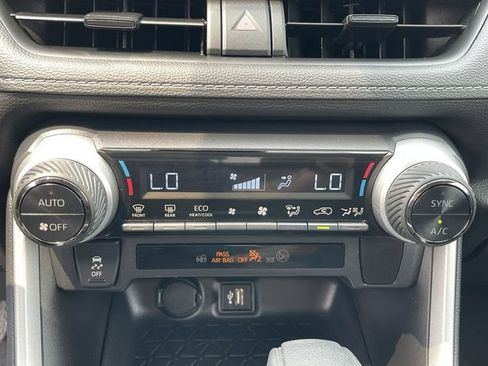 Certified 2025 Toyota RAV4 LE AWD/4WD image 20