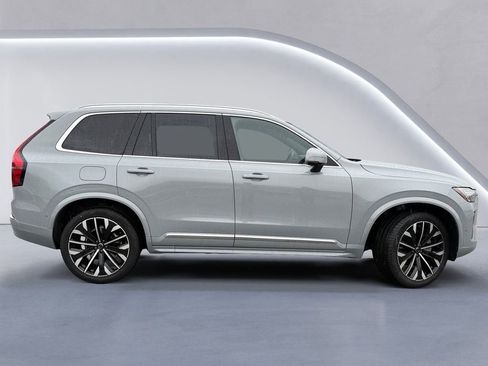 New 2026 Volvo XC90 B6 Plus image 3