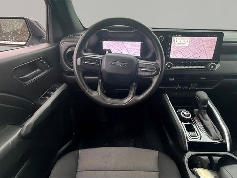 Used 2025 Chevrolet Colorado Trail Boss AWD/4WD image 9