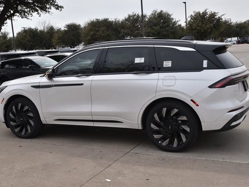 New 2026 Lincoln Nautilus Black Label w/ Jet Appearance Package image 10