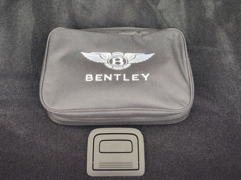 Used 2024 Bentley Continental GT AWD/4WD image 51