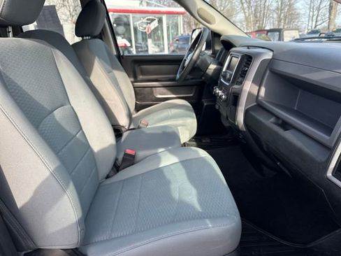 Used 2018 RAM 1500 ST image 27