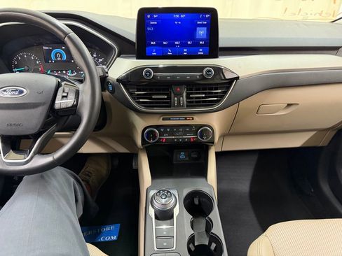 Used 2022 Ford Escape SEL FWD image 20
