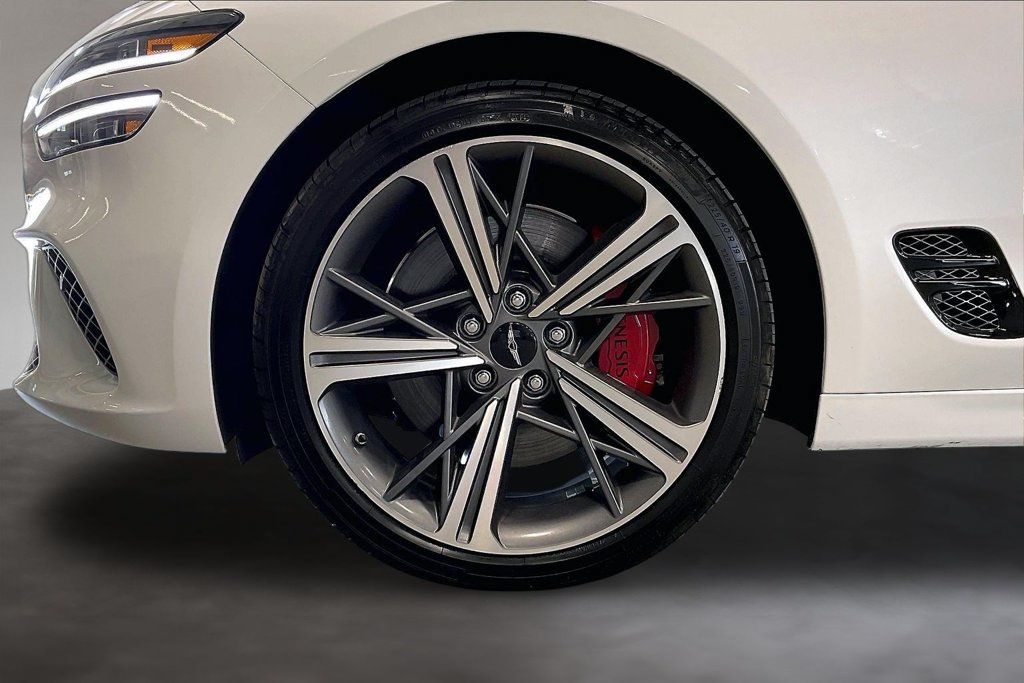 Used 2025 Genesis G70 3.3T Advanced w/ Sport Prestige Package RWD image 35