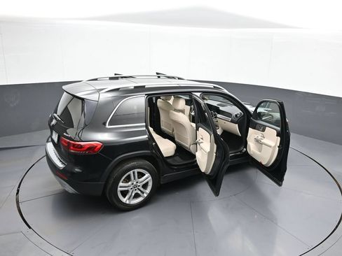 Used 2020 Mercedes-Benz GLB 250 4MATIC image 45