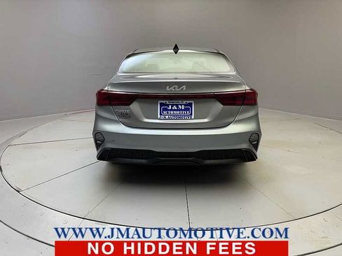 Used 2023 Kia Forte LXS w/ LXS Technology Package FWD image 4