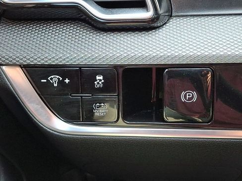 Used 2023 Kia Sportage LX AWD/4WD image 25