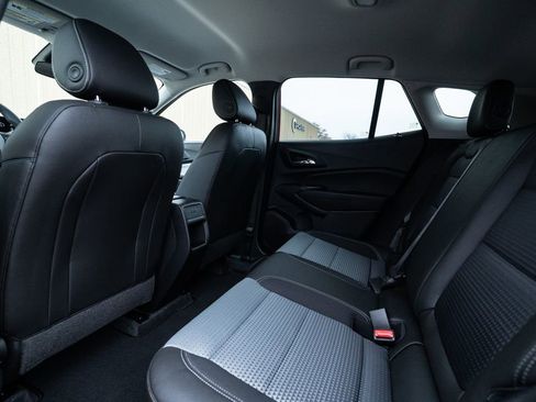 New 2026 Chevrolet Trax LT image 31