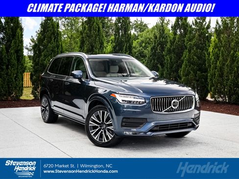 Used 2022 Volvo XC90 T5 Momentum w/ Climate Package AWD/4WD image 1