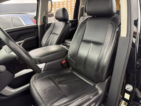 Used 2021 Nissan Titan SV w/ SV Convenience Package AWD/4WD image 19