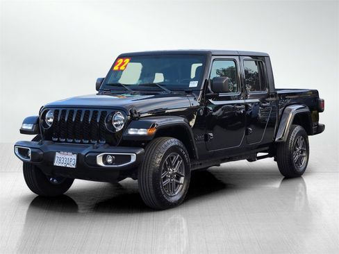 Used 2022 Jeep Gladiator Sport image 8