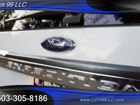 Used 2017 Ford Expedition XLT AWD/4WD image 32