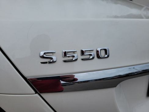 Used 2015 Mercedes-Benz S 550 4MATIC Sedan image 9