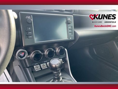 Used 2023 Toyota GR86 Premium image 23