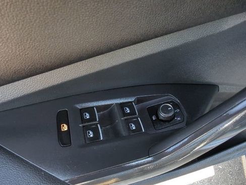 Used 2024 Volkswagen Jetta SE FWD image 26