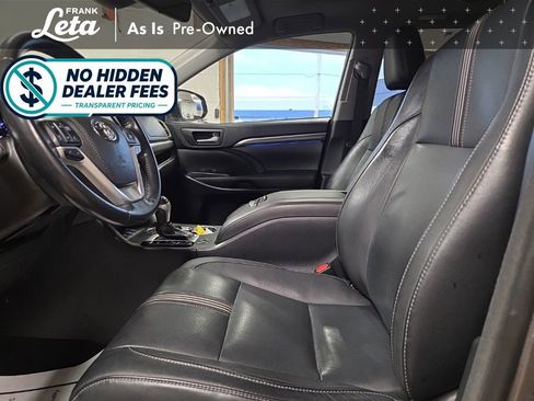 Used 2018 Toyota Highlander SE AWD/4WD image 13