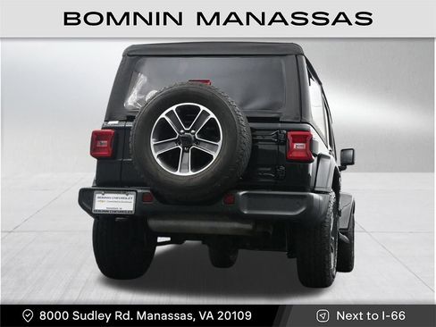 Used 2023 Jeep Wrangler Unlimited Sahara w/ LED Lighting Group AWD/4WD image 34